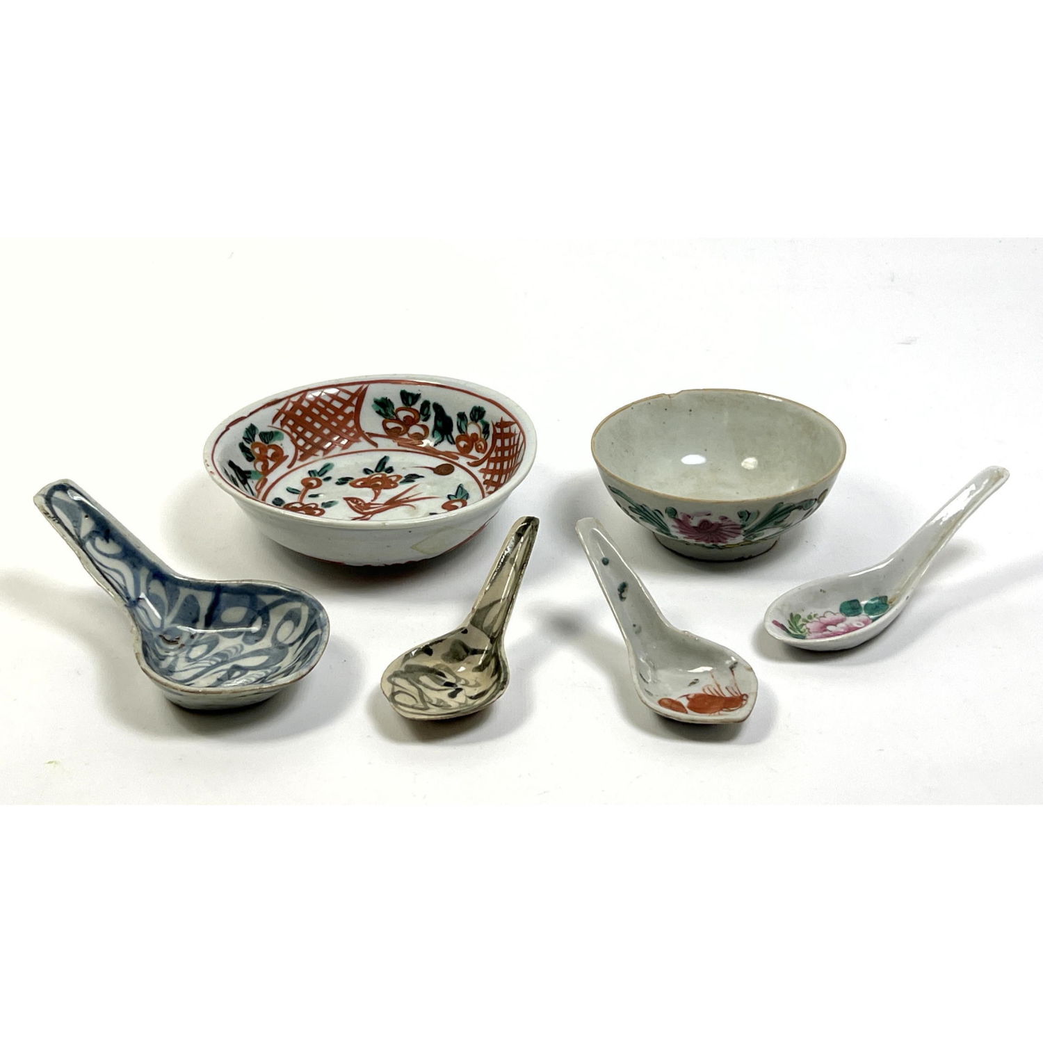 Appraisal: pcs Chinese Porcelain Ming Famile Rose etc H x W