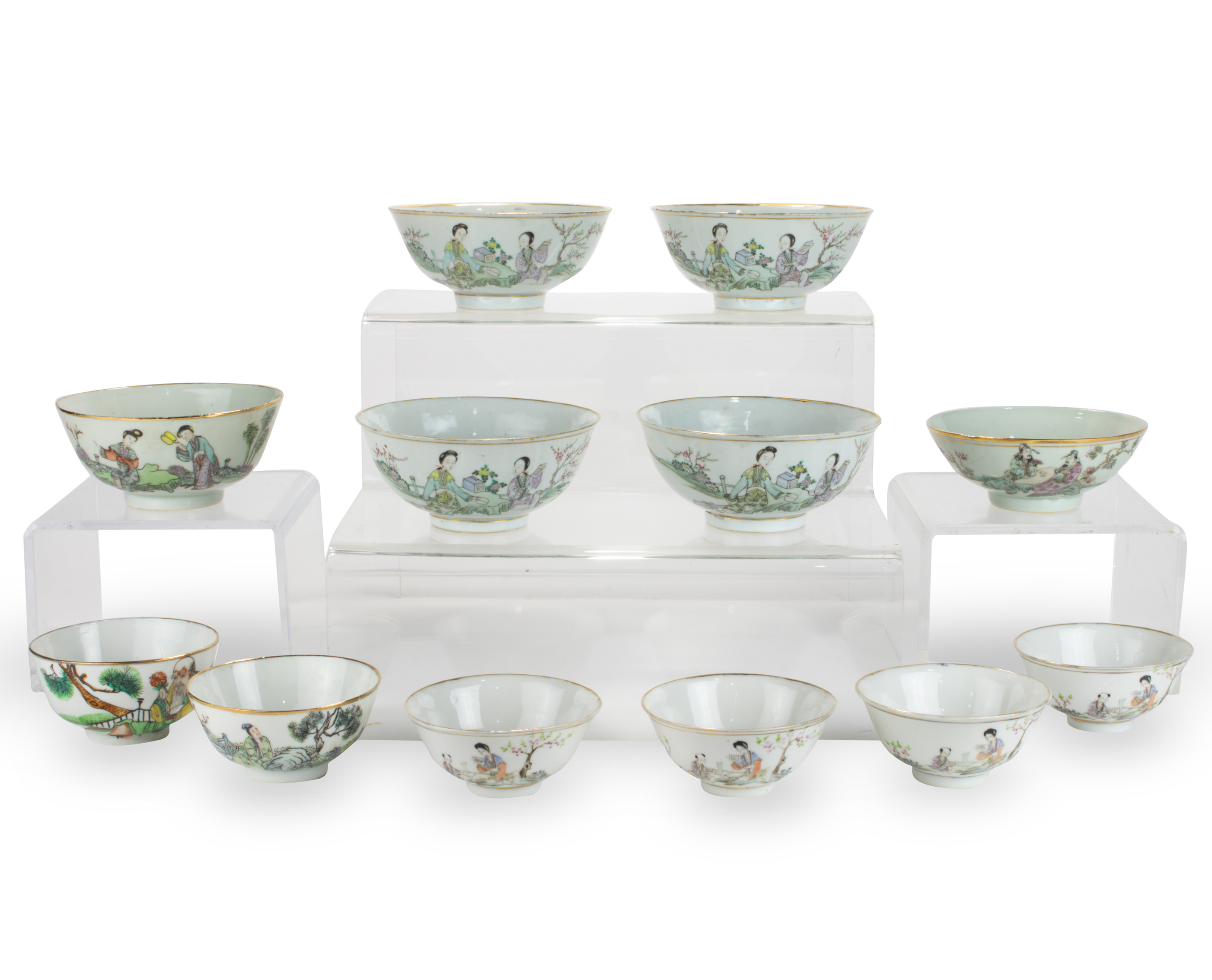 Appraisal: LOT OF CHINESE FAMILLE ROSE BOWLS lot of Chinese famille