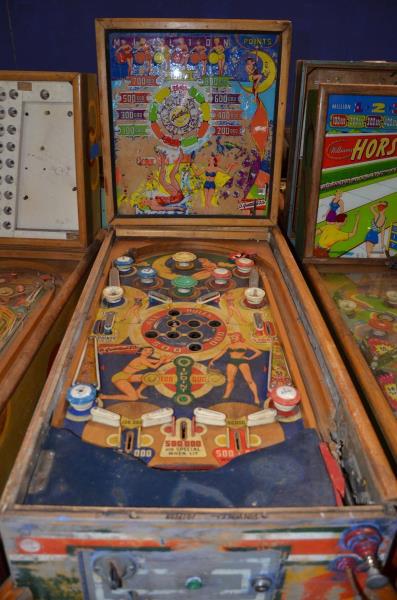 Appraisal: Gottlieb Pinwheel Playfield Poor Backglass Poor Cabinet Poor Functionality Untested