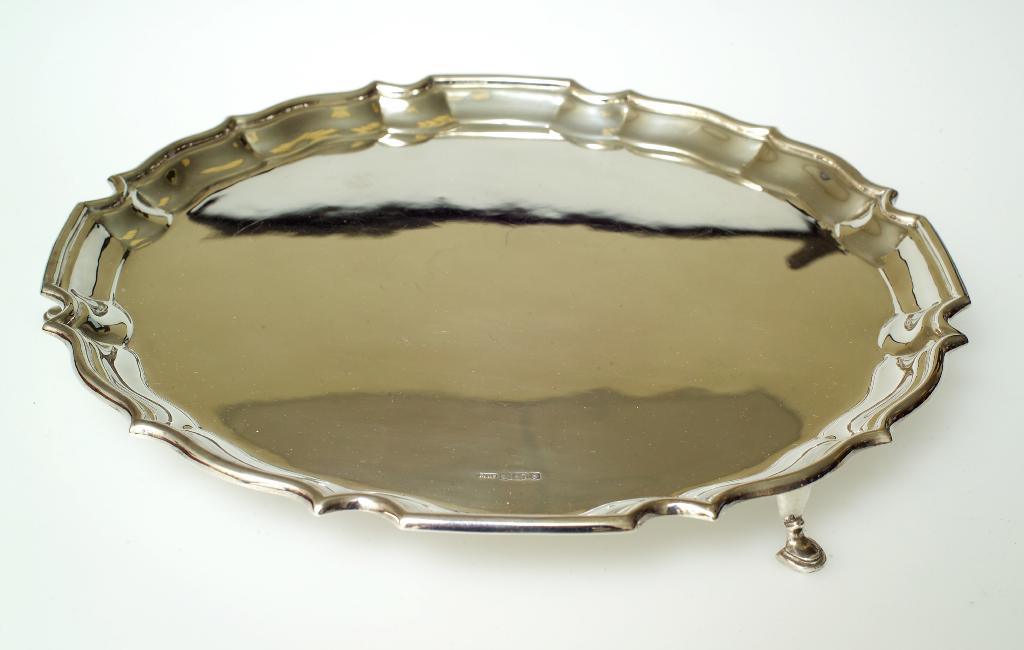 Appraisal: GEORGIAN STYLE SILVER SALVER SHEFFIELD of circular pie-crust outline raised