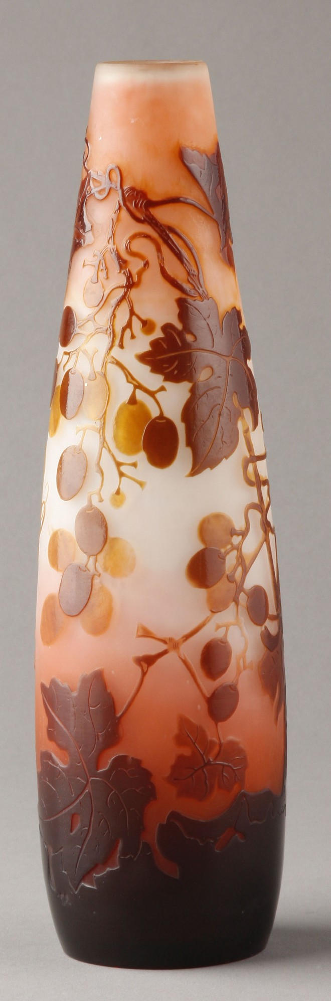 Appraisal: Vase features leaf and berry motif with maroon hue t