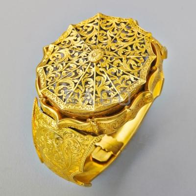 Appraisal: ELABORATE GOLD MOURNING BRACELET Hinged web-shaped ornament pierced and engraved