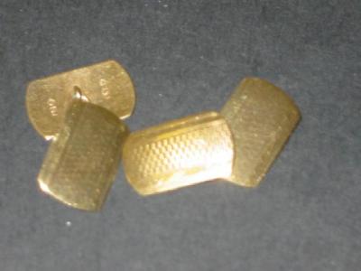 Appraisal: A PAIR OF CT GOLD CUFF LINKS with rounded oblong