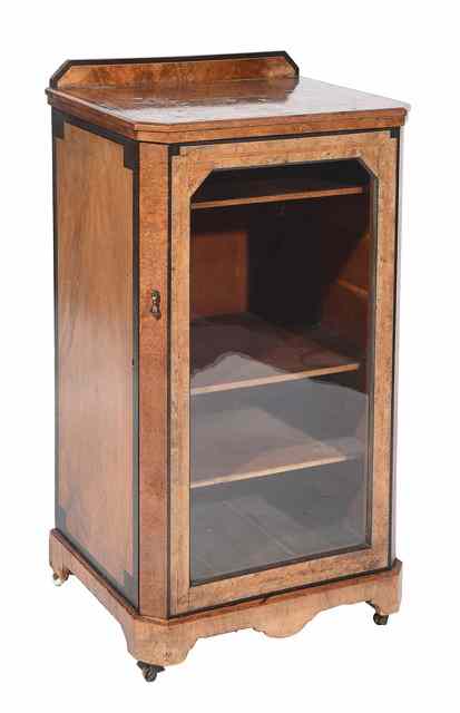 Appraisal: A VICTORIAN WALNUT MUSIC CABINET the top with amboyna and