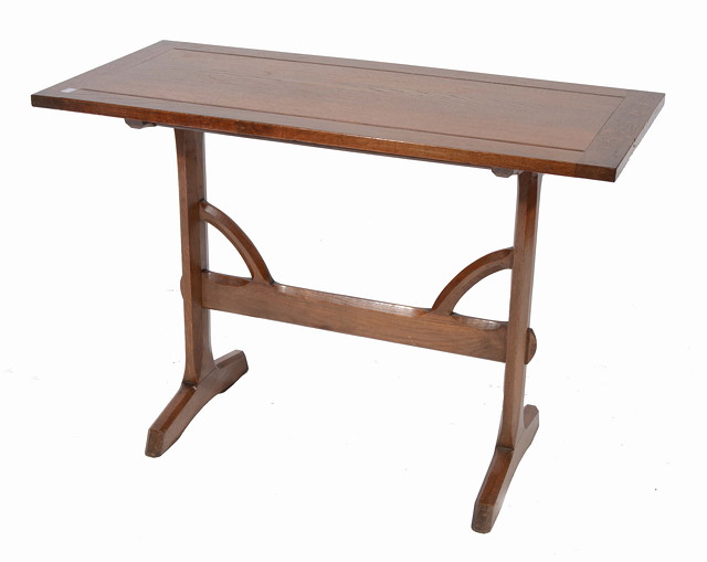 Appraisal: Manner of Ernest Gimson - A Cotswold School oak table