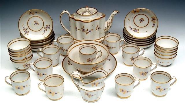 Appraisal: A NEW HALL PART TEA SET pattern number with gold