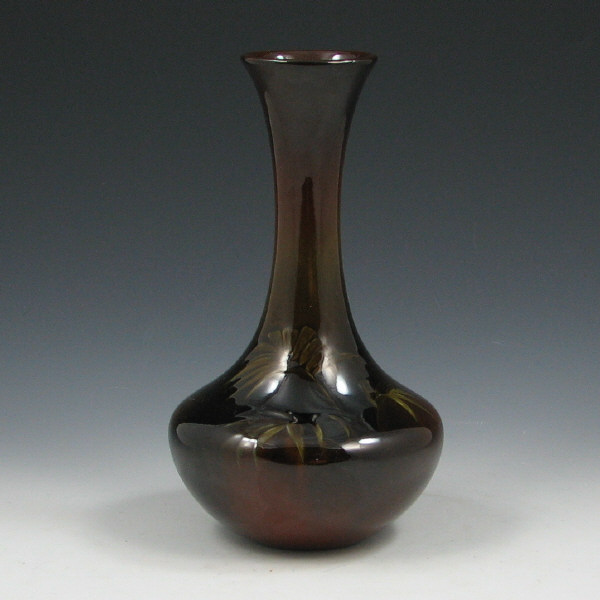 Appraisal: Lonhuda Standard Glaze Vase - Excellent Lonhuda standard glaze vase