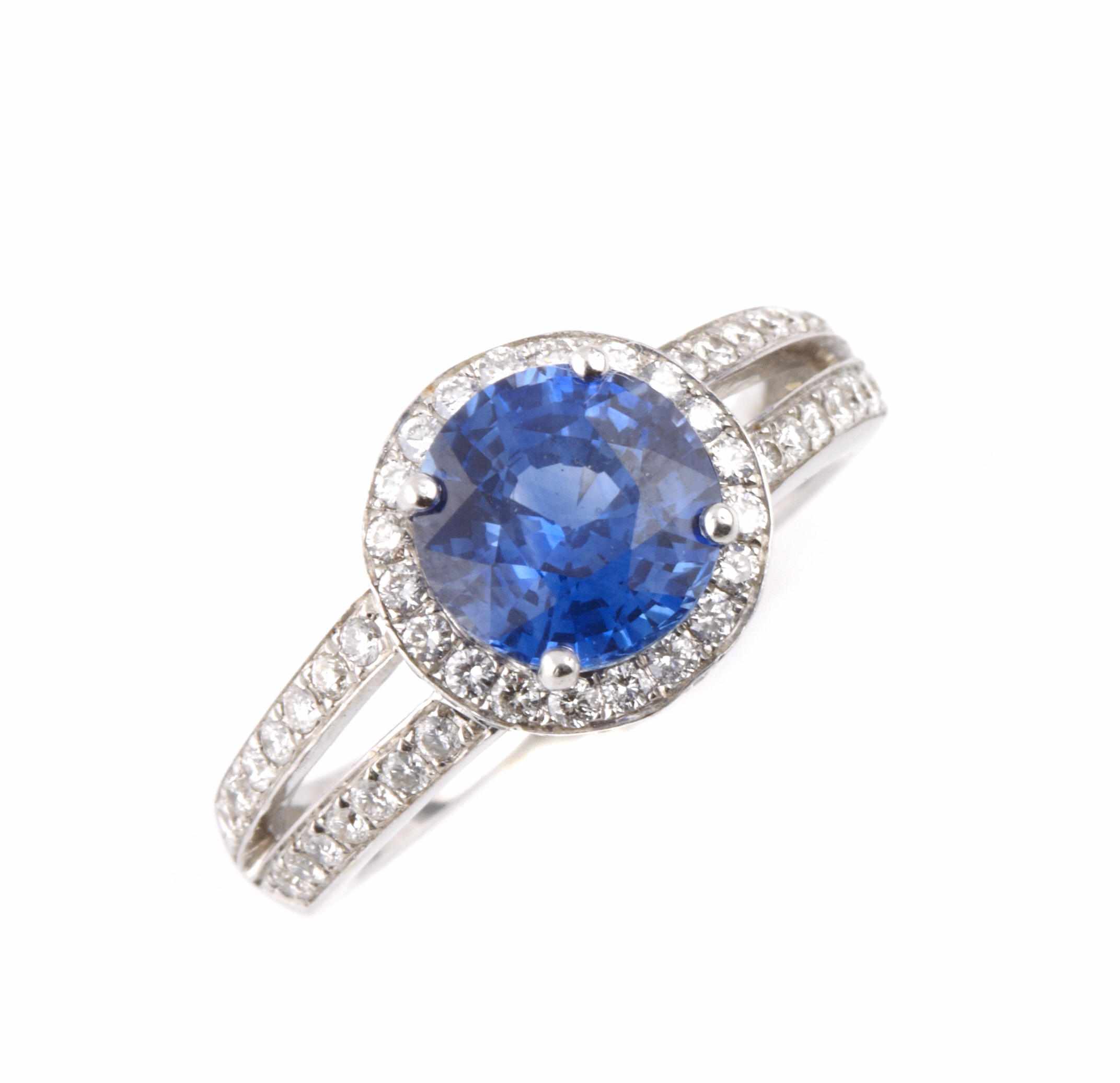 Appraisal: A sapphire diamond and k white gold ring sapphire weighing