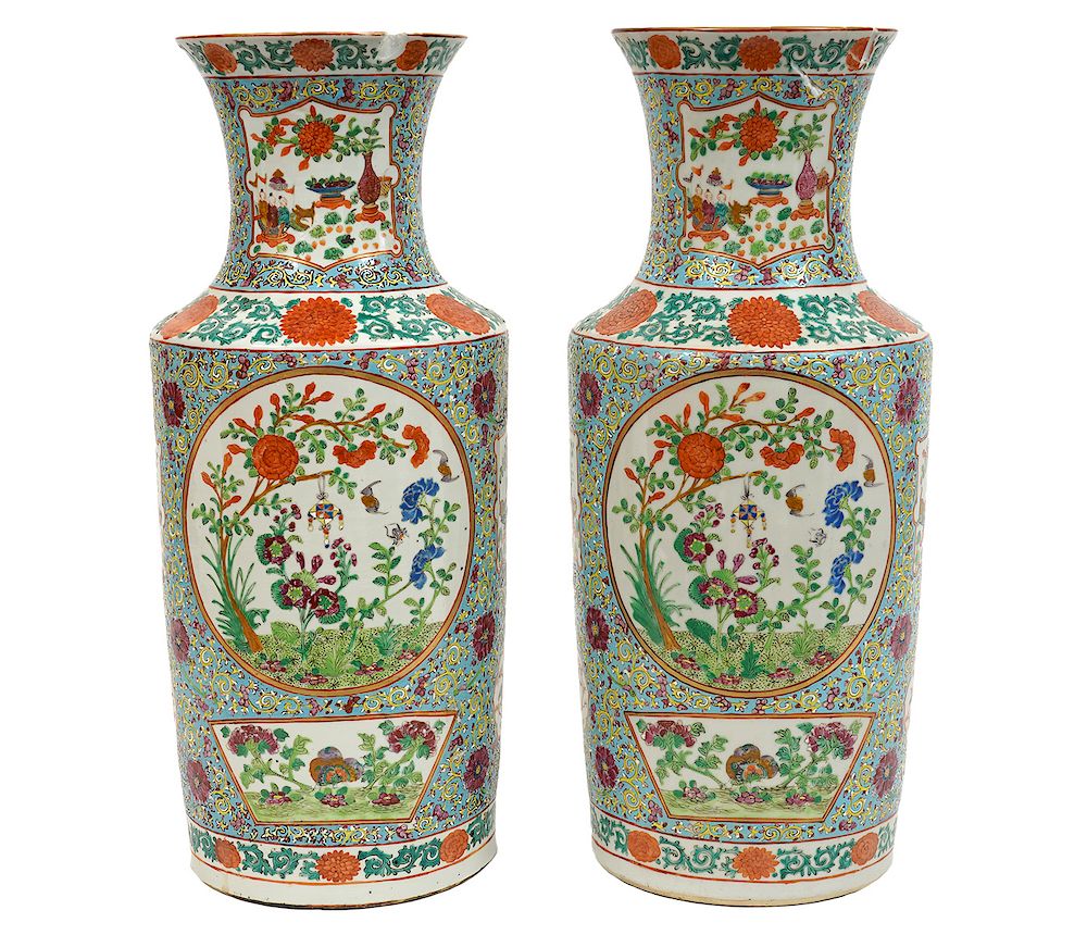 Appraisal: Pr Chinese Porcelain Vases Pair of Chinese porcelain vases with