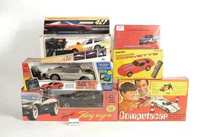 Appraisal: Assorted radio controlled Corvette models To include th Corvette Stingray