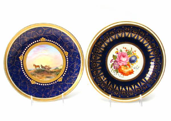 Appraisal: A group of three English porcelain cabinet plates comprising a