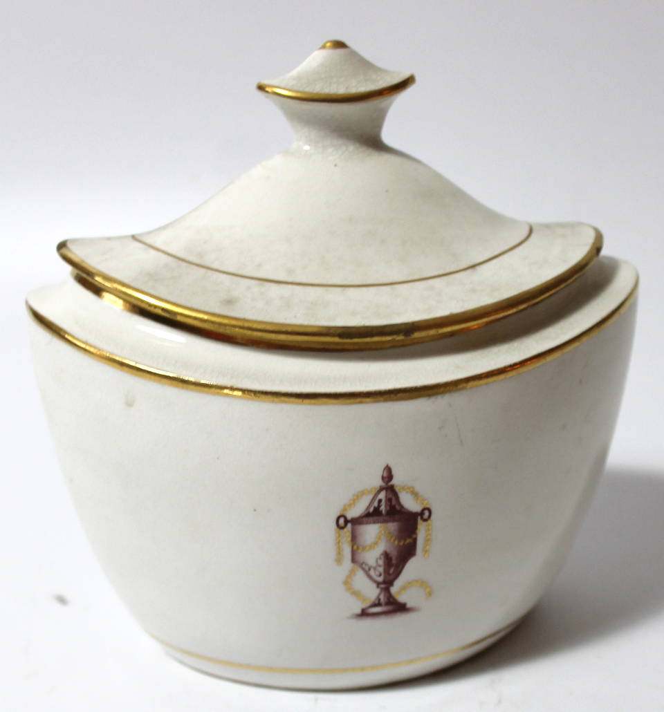 Appraisal: An early thC porcelain sucrier the shaped body centred by