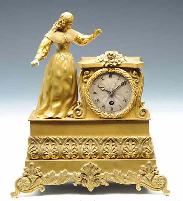 Appraisal: A TH CENTURY FRENCH GILT METAL MANTEL TIMEPIECE having an