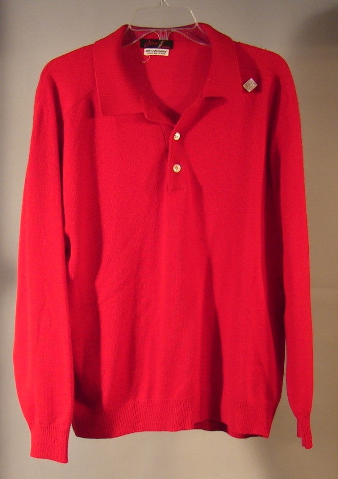 Appraisal: BRIONI Size XL Cashmere Three-button Polo Long Sleeve Red