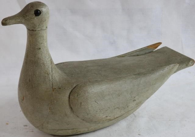 Appraisal: CARVED PRIMITIVE SEAGULL DECOY OLD WHITE PAINT DAMAGE TO THE