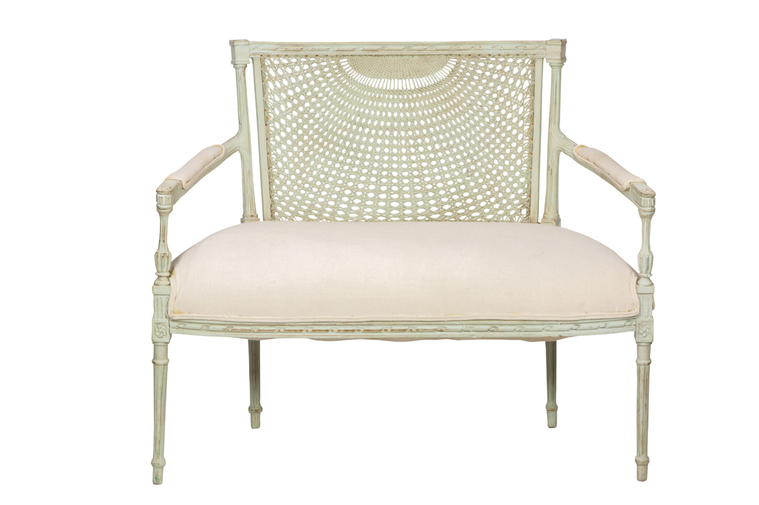 Appraisal: A FRENCH NEOCLASSICAL STYLE PAINT DECORATED SETTEE A French Neoclassical