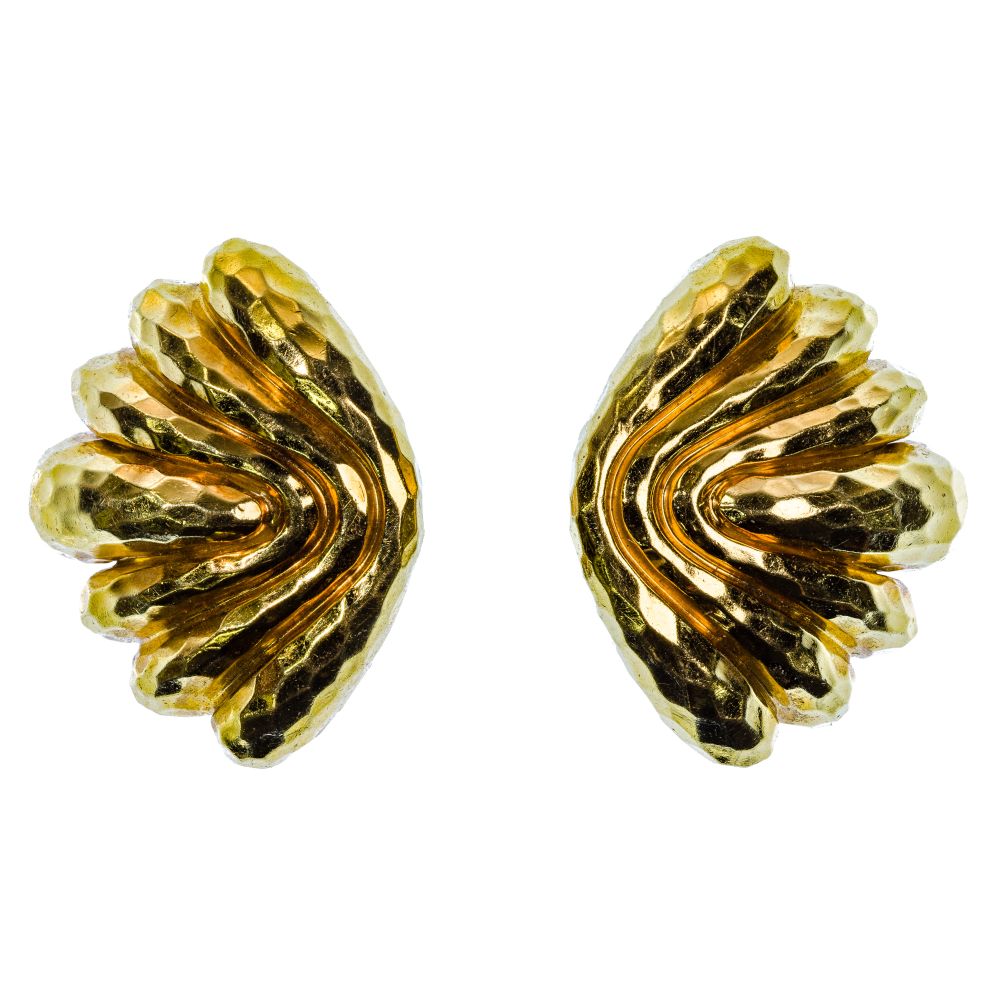 Appraisal: DUNAY K YELLOW GOLD SHELL PIERCED EARRINGSPair of shell-shaped earrings