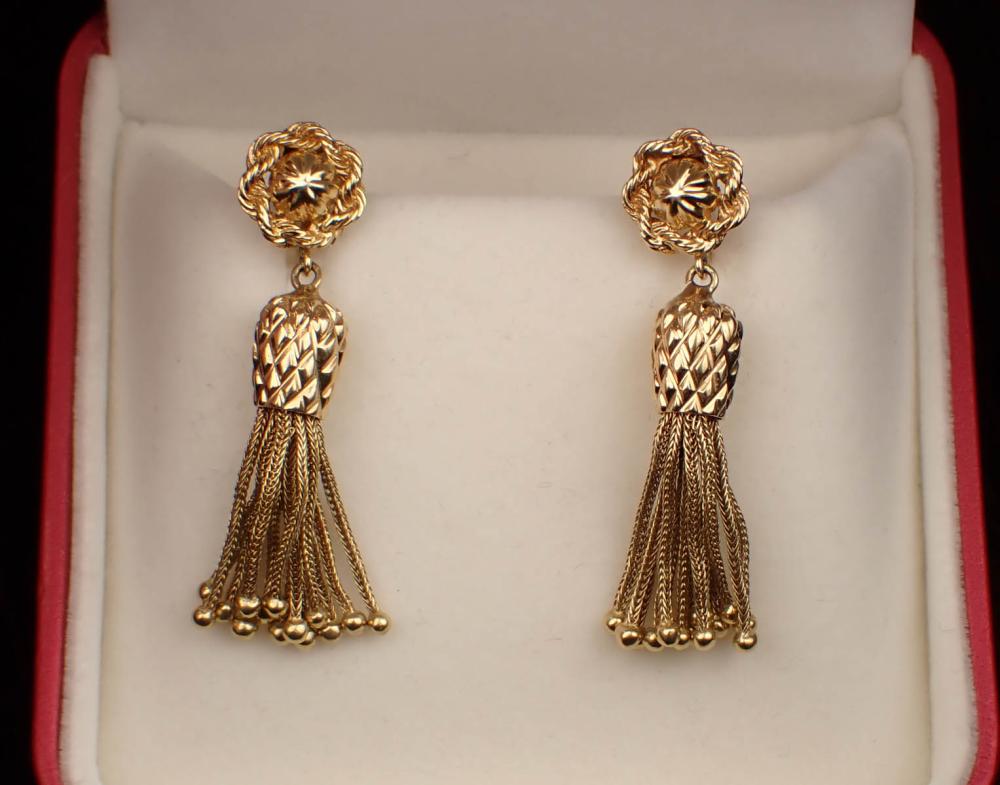 Appraisal: PAIR OF FOURTEEN KARAT GOLD TASSEL EARRINGS each yellow gold