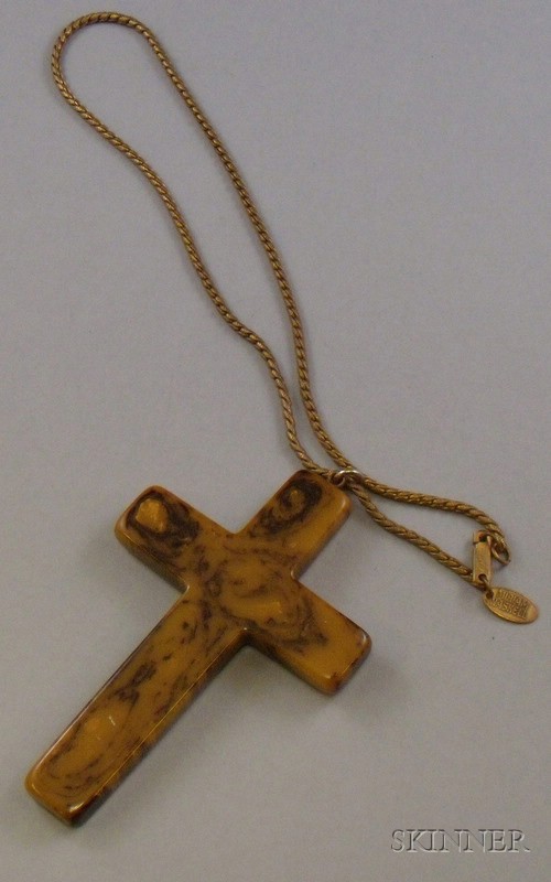 Appraisal: Vintage Miriam Haskell Bakelite Cross Pendant Necklace s signed the