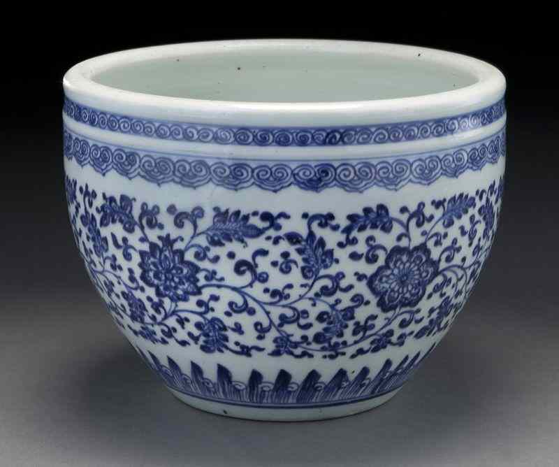 Appraisal: Chinese Qing blue and white porcelain bowldepicting scrolling lotus ''H