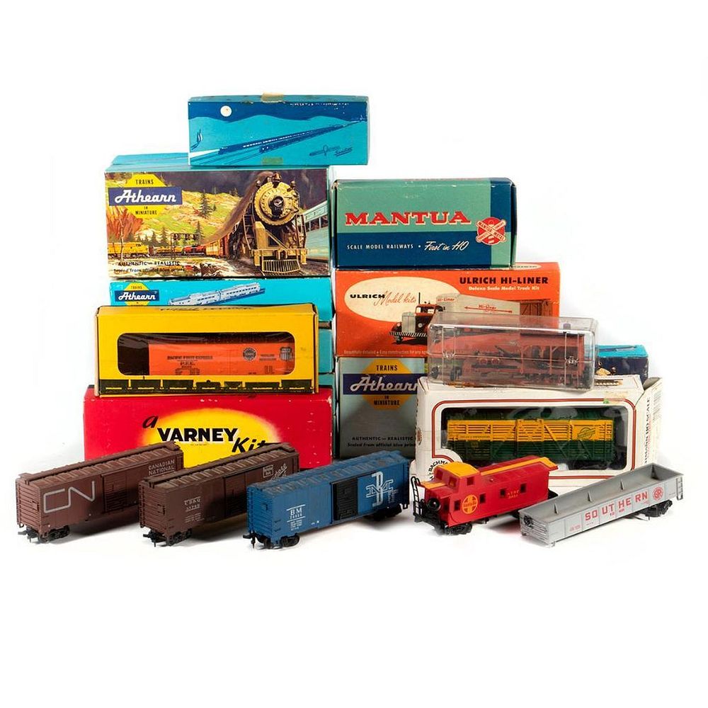 Appraisal: HO Scale Freight Cars HO Scale Freight Cars Athearn Southern