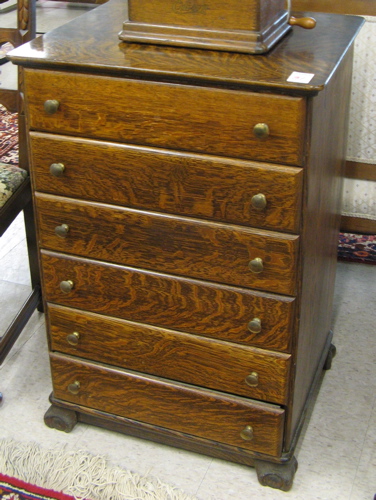 Appraisal: AN OAK CYLINDER RECORD STORAGE CHEST American c having a