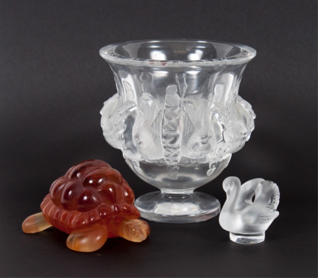 Appraisal: Lalique glass vase and swan and a sea turtle partially