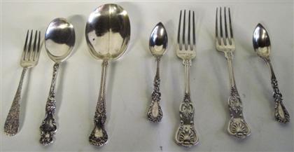 Appraisal: Collection of thirteen assorted pieces of miscellaneous sterling silver flatwareVarious