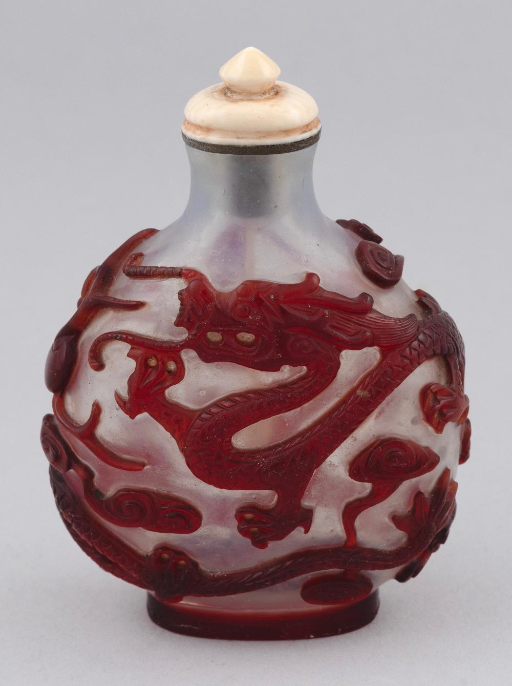 Appraisal: CHINESE OVERLAY GLASS SNUFF BOTTLE EARLY TH CENTURY HEIGHT CHINESE