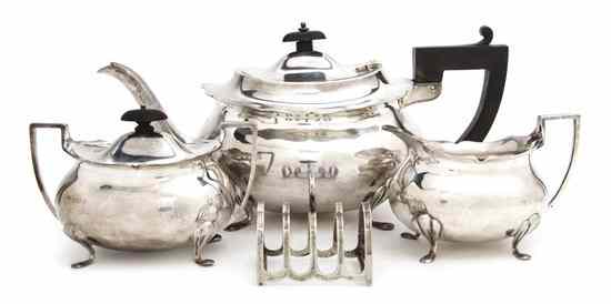 Appraisal: An English Silver Teapot C T Burrows Son Birmingham having