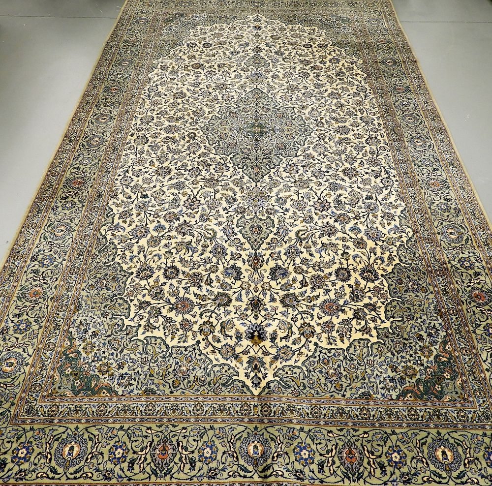 Appraisal: LARGE Middle Eastern Kashan Floral Carpet Rug Middle East th