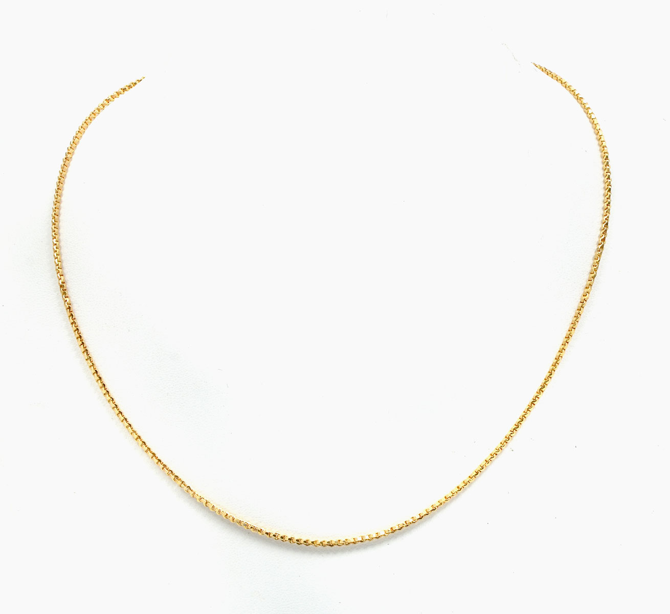 Appraisal: K BOLT LINK CHAIN Handmade K yellow gold six sided