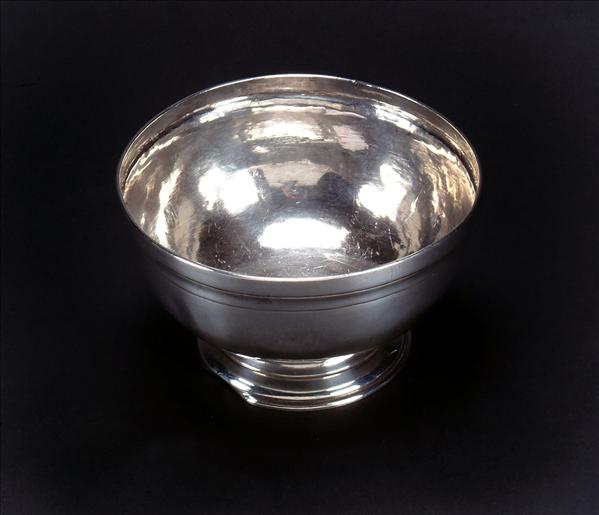 Appraisal: A George II silver sugar bowl by Robert Innes London