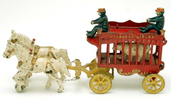 Appraisal: Kenton Overland Circus wagon Painted cast iron wagon with driver