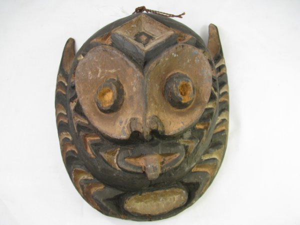 Appraisal: Wood carved and painted mask from the Sepik River area