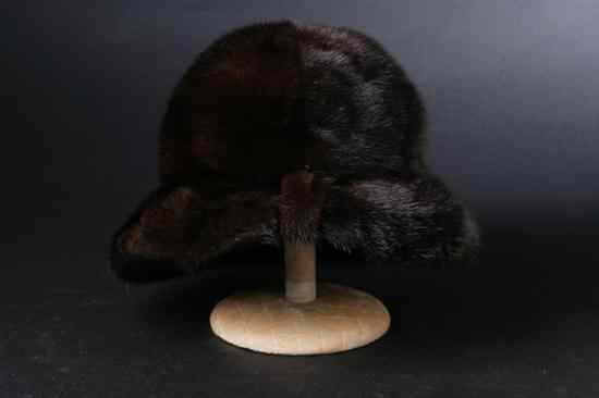 Appraisal: VINTAGE BROWN MINK HAT With original box