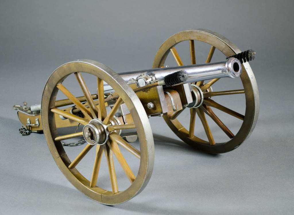 Appraisal: NAPOLEON III MODEL CANNON reminiscent of the cannons used by