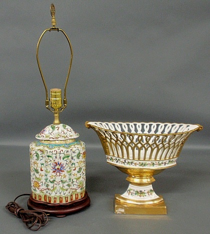 Appraisal: - Chinese style table lamp with floral decoration h and