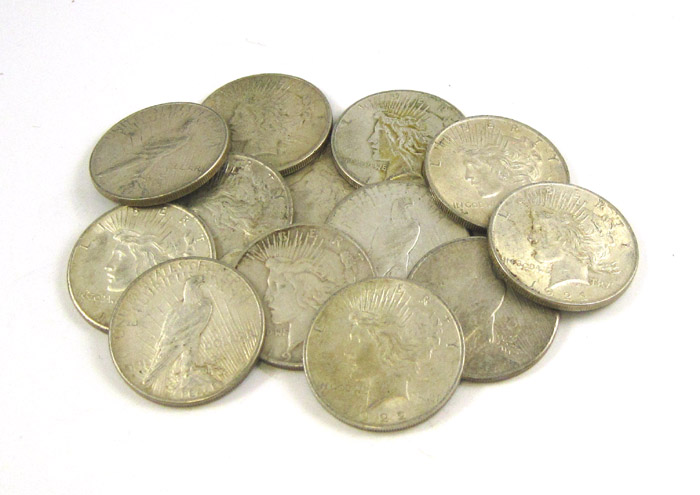 Appraisal: THIRTEEN U S SILVER PEACE TYPE DOLLARS -P -S -P