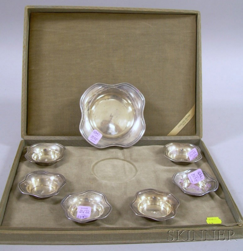 Appraisal: Reed Barton Seven-piece Cased Sterling Silver Nut Set