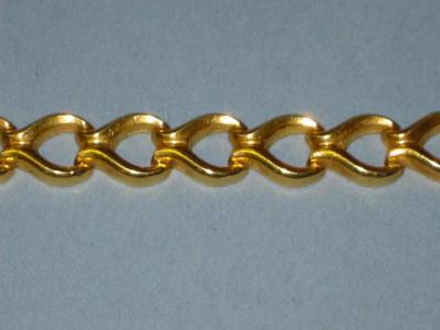 Appraisal: AN CT GOLD BRACELET comprising hollow curved links g long