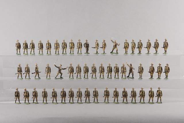 Appraisal: Lot of repainted Britains representing British Infantry Tropical Service Order