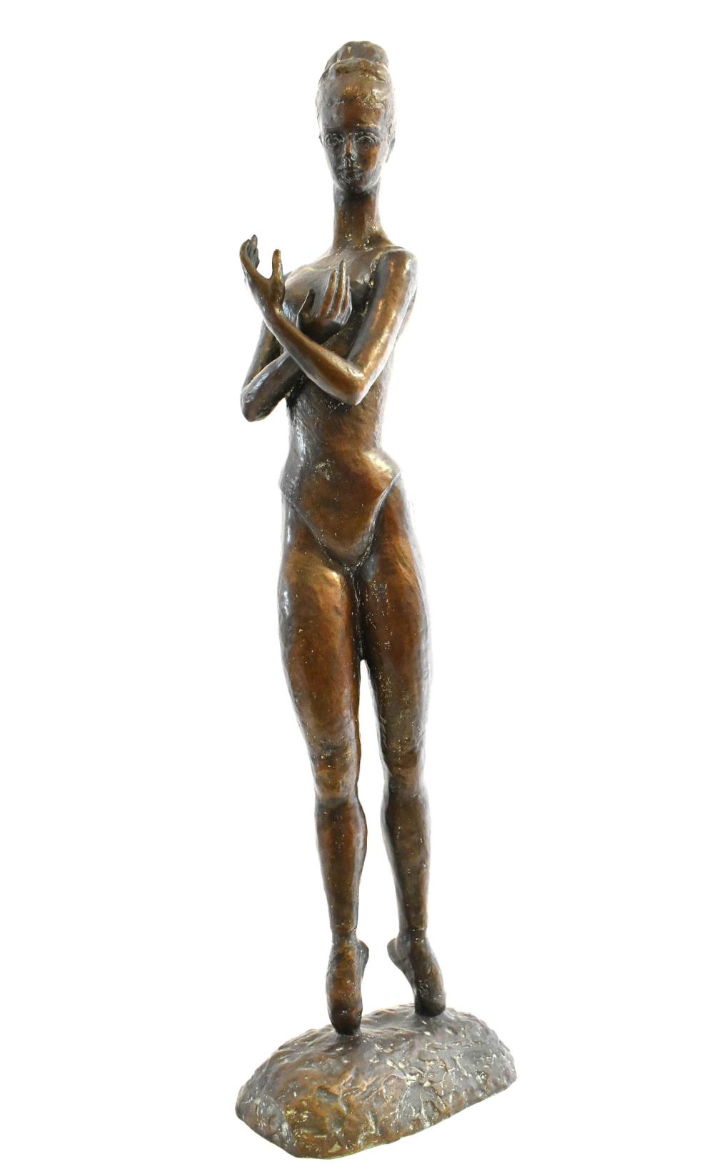 Appraisal: CONTEMPORARY PATINATED BRONZE OF A FEMALE DANCERUnsigned Poised on pointe