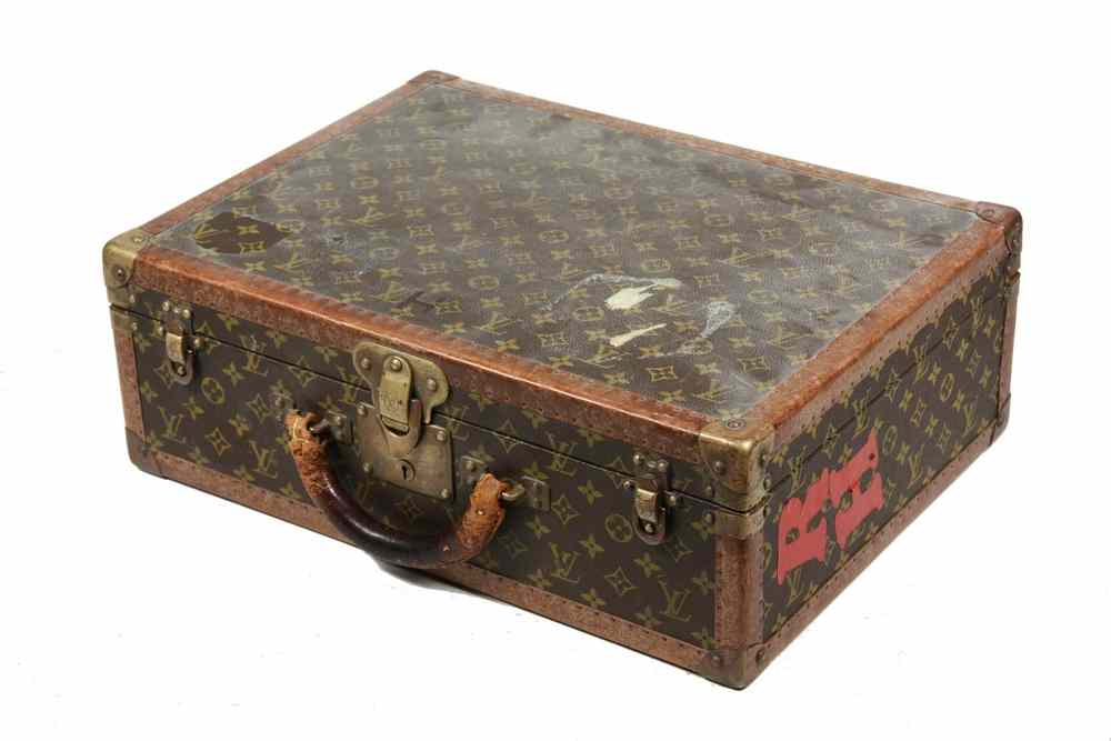 Appraisal: SUITCASE - Louis Vuitton hard side suitcase s n with