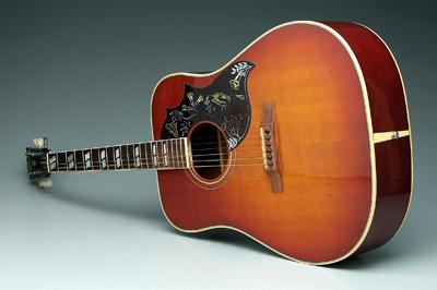 Appraisal: Gibson guitar serial No Hummingbird model spruce and mahogany mother-of-pearl