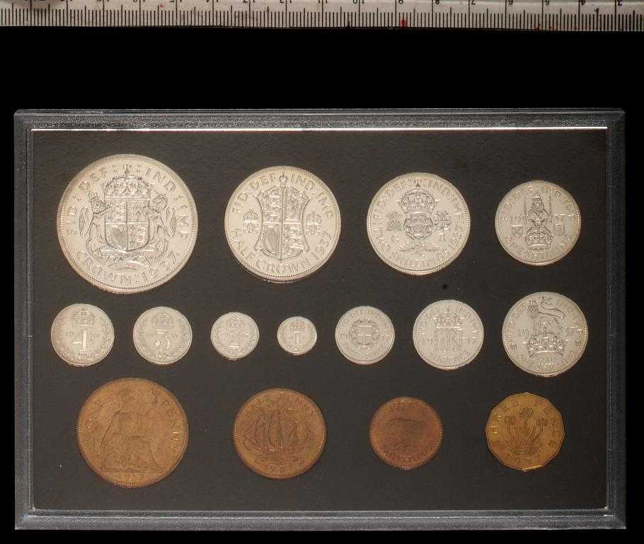 Appraisal: GEORGE VI CROWN - FARTHING PROOF SET including Maundy later