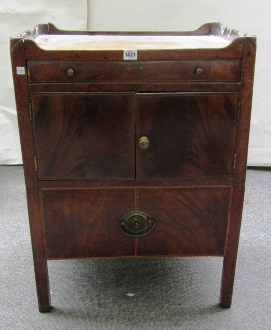 Appraisal: A George III mahogany tray top night commode with single