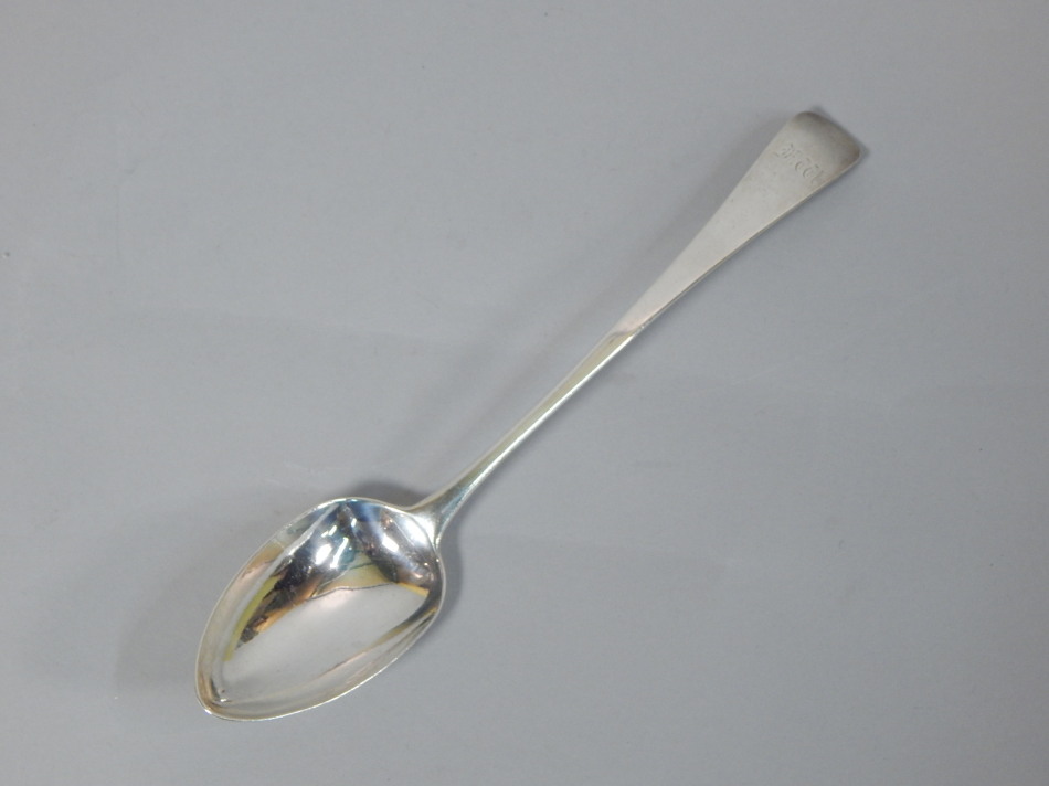 Appraisal: A George III Old English pattern serving spoon London oz