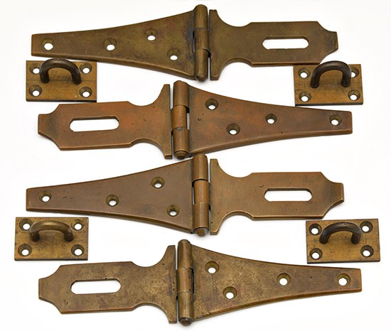 Appraisal: HOUDINI HARRY Group of water torture cell hinges and clasps