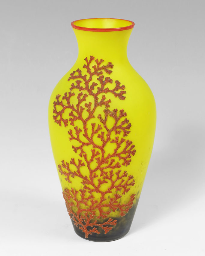 Appraisal: CORALINE ART GLASS VASE Depicting red coral on a satin